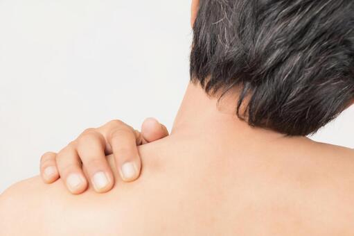 わしゃわしゃして気持ち悪い背中の毛はなくしましょう 21年05月01日 19時25分 メンズ脱毛サロン Changeブログ Eparkリラク エステ